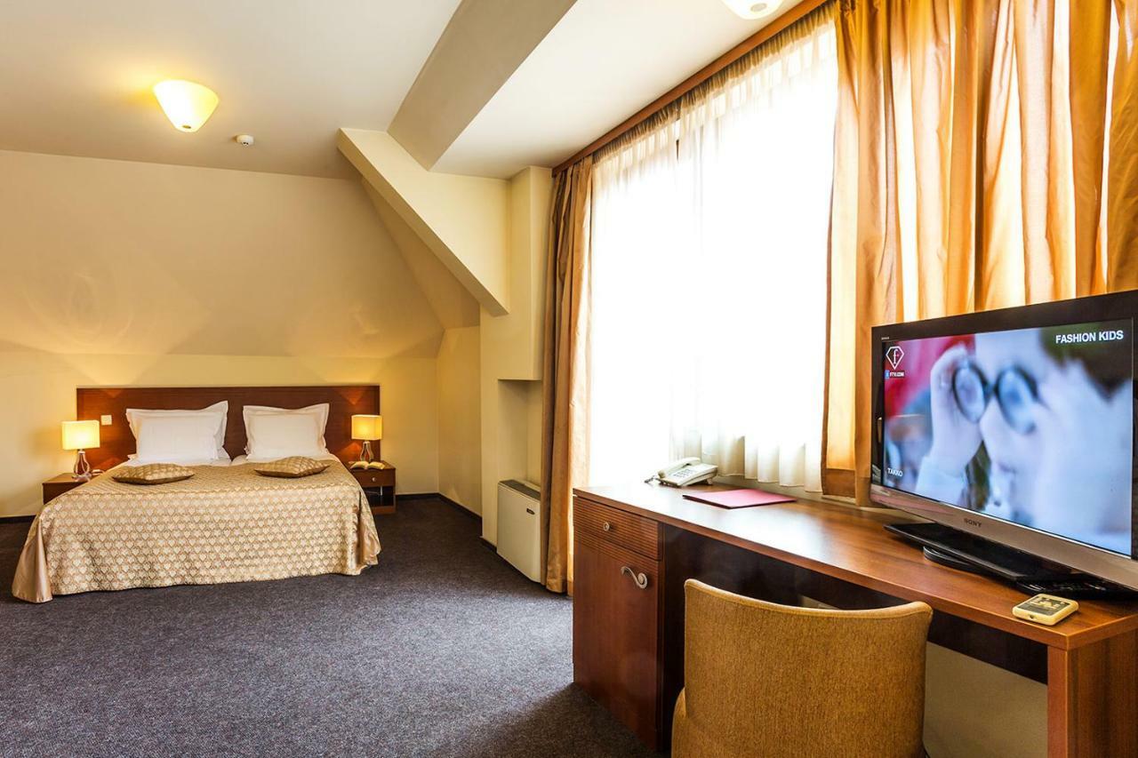 Place By Hmg Hotel