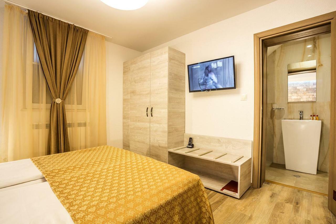 Place By Hmg Hotel 3*